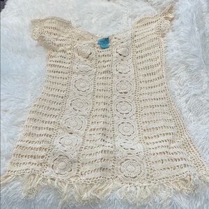Letarte crochet cover-up. Handmade in cream color. Fringe bottom. Never worn! M